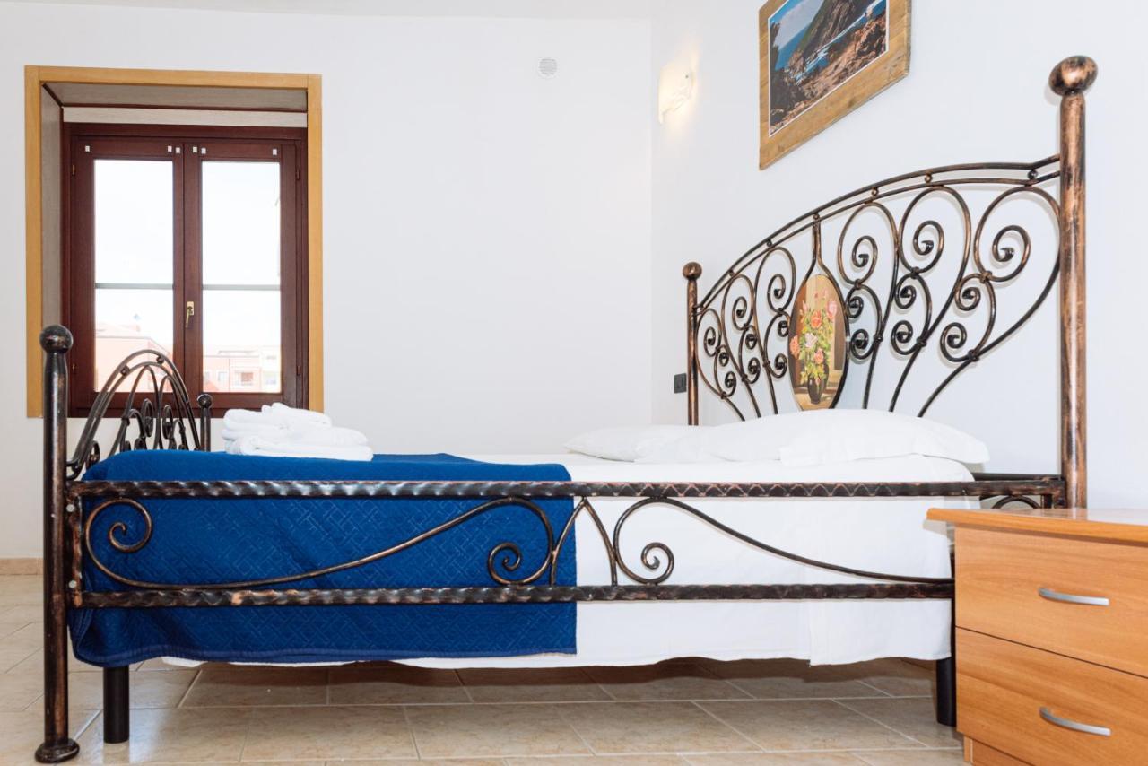 Casa Vacanze Maestrale - By Faendho Porto Torres Eksteriør billede