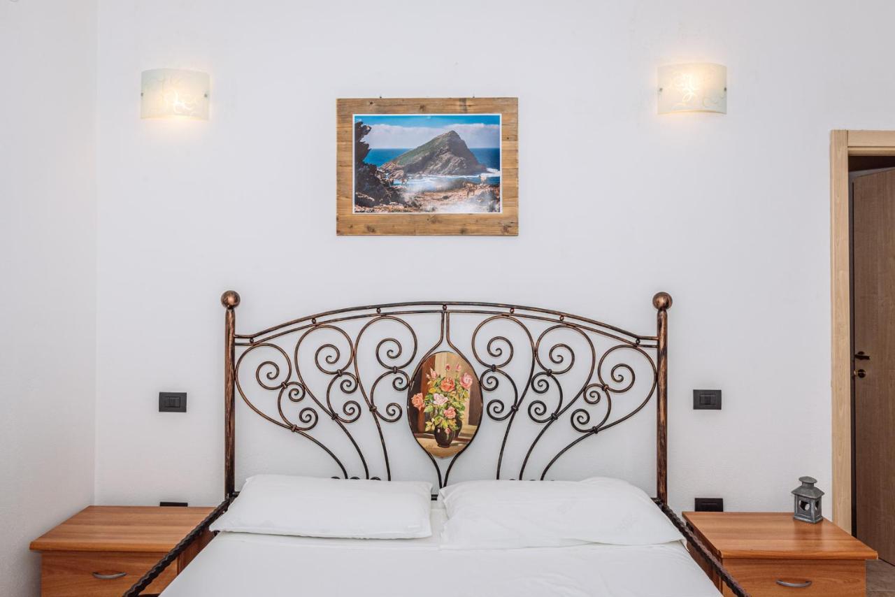 Casa Vacanze Maestrale - By Faendho Porto Torres Eksteriør billede
